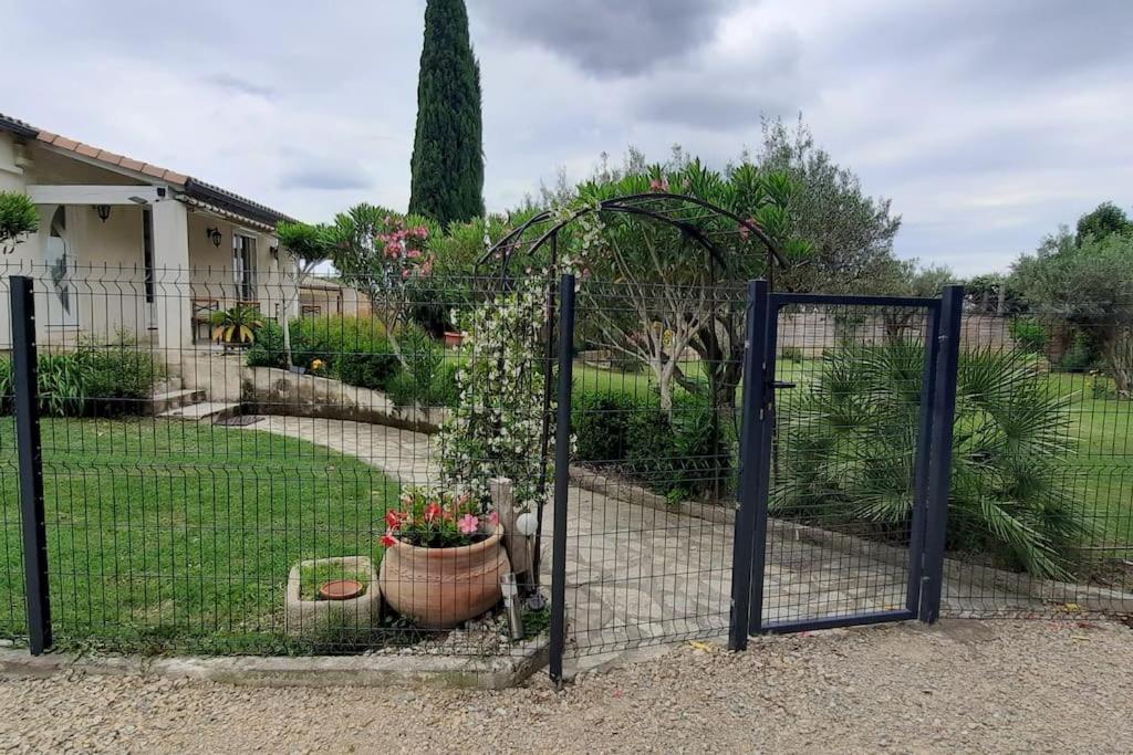 Villa L'Estel En Campagne Avec Piscine Privee Proche Arles Et Avignon Tarascon Dış mekan fotoğraf